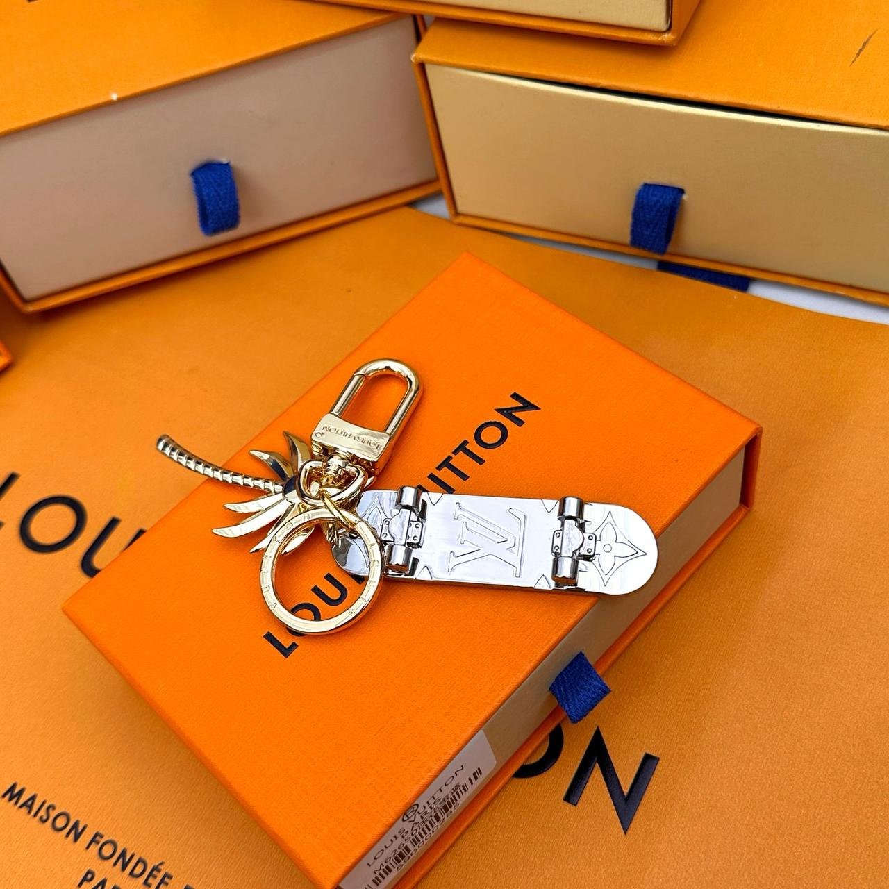 Louis Vuitton LV skateboard - Image 2 of 2